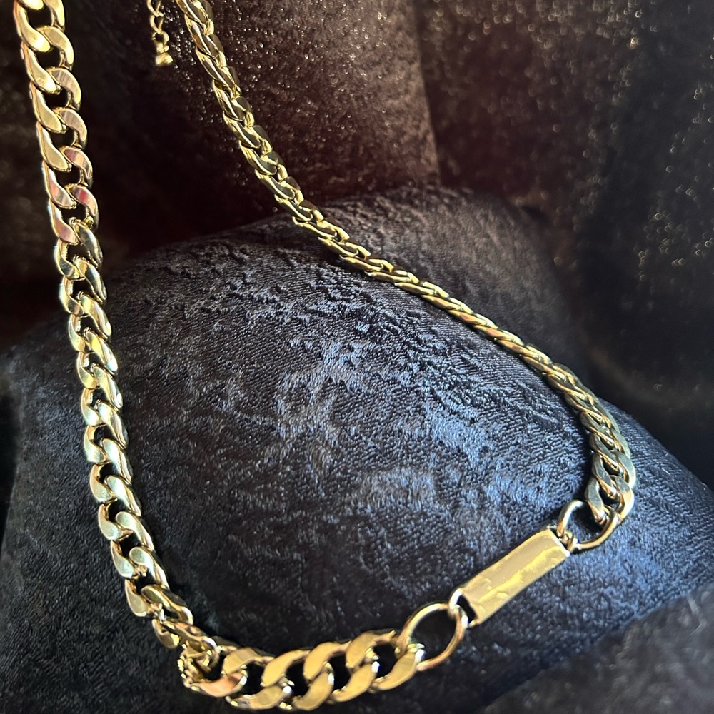 Gold Chain with plate